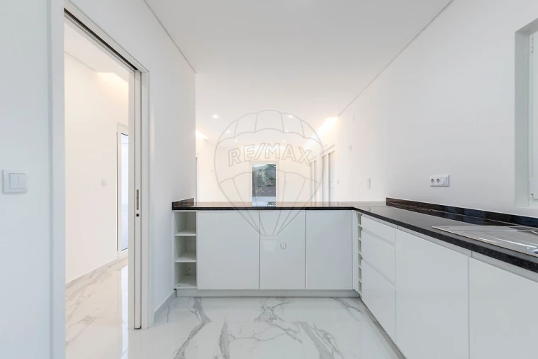 Moradia T3 para Venda em Enxara do Bispo, Gradil e Vila Franca do Rosário Foto 7