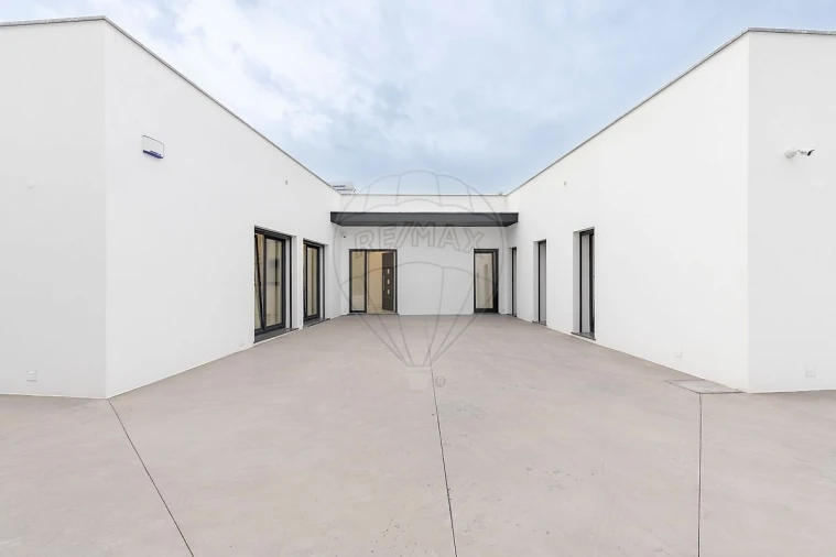 Moradia T3 para Venda em Enxara do Bispo, Gradil e Vila Franca do Rosário Foto 38