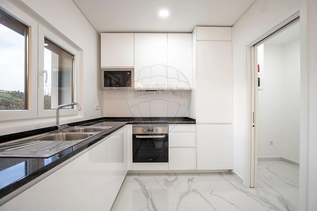 Moradia T3 para Venda em Enxara do Bispo, Gradil e Vila Franca do Rosário Foto 5