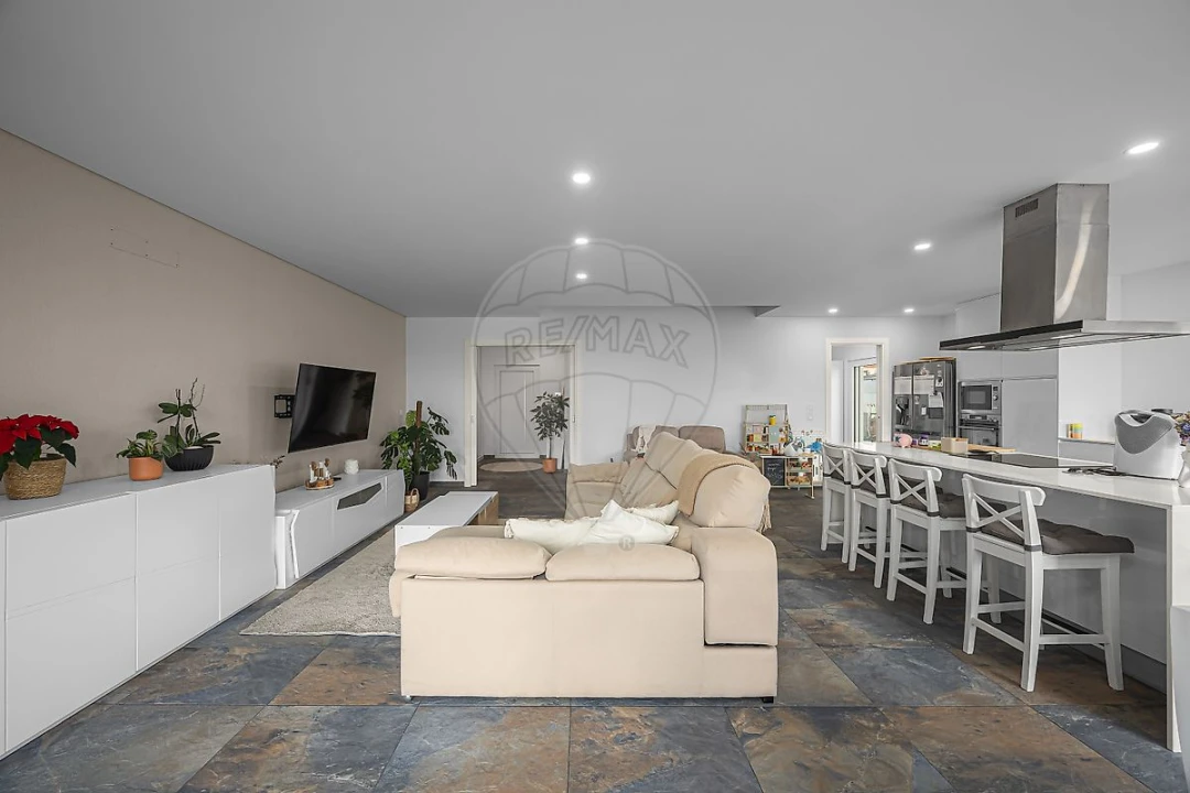 Moradia T3 para Venda em São Pedro da Cadeira Foto 7