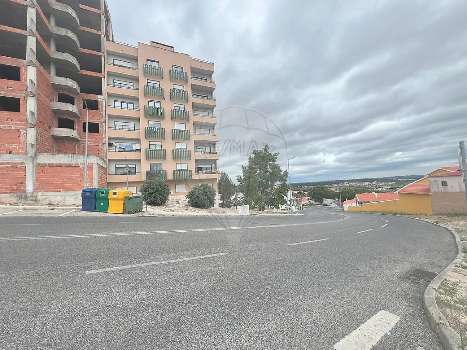 Apartamento T2 para Venda em Alenquer (Santo Estêvão e Triana) Foto 3