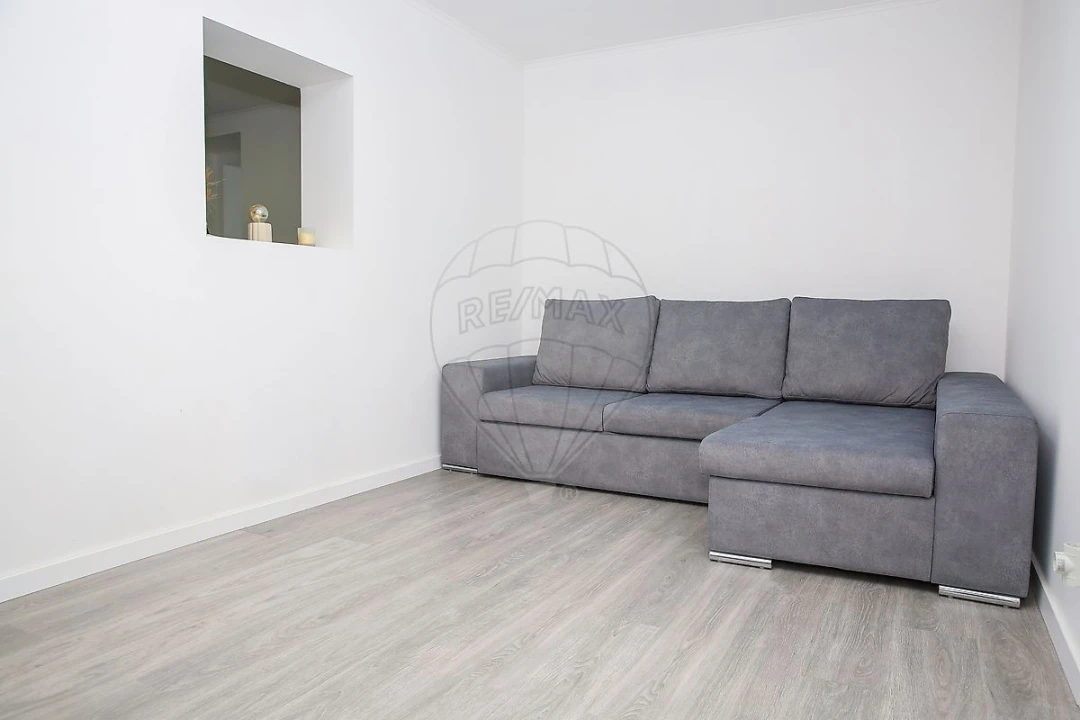 Moradia T2 para Venda em Olhalvo Foto 12