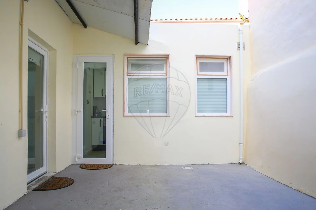 Moradia T2 para Venda em Olhalvo Foto 23