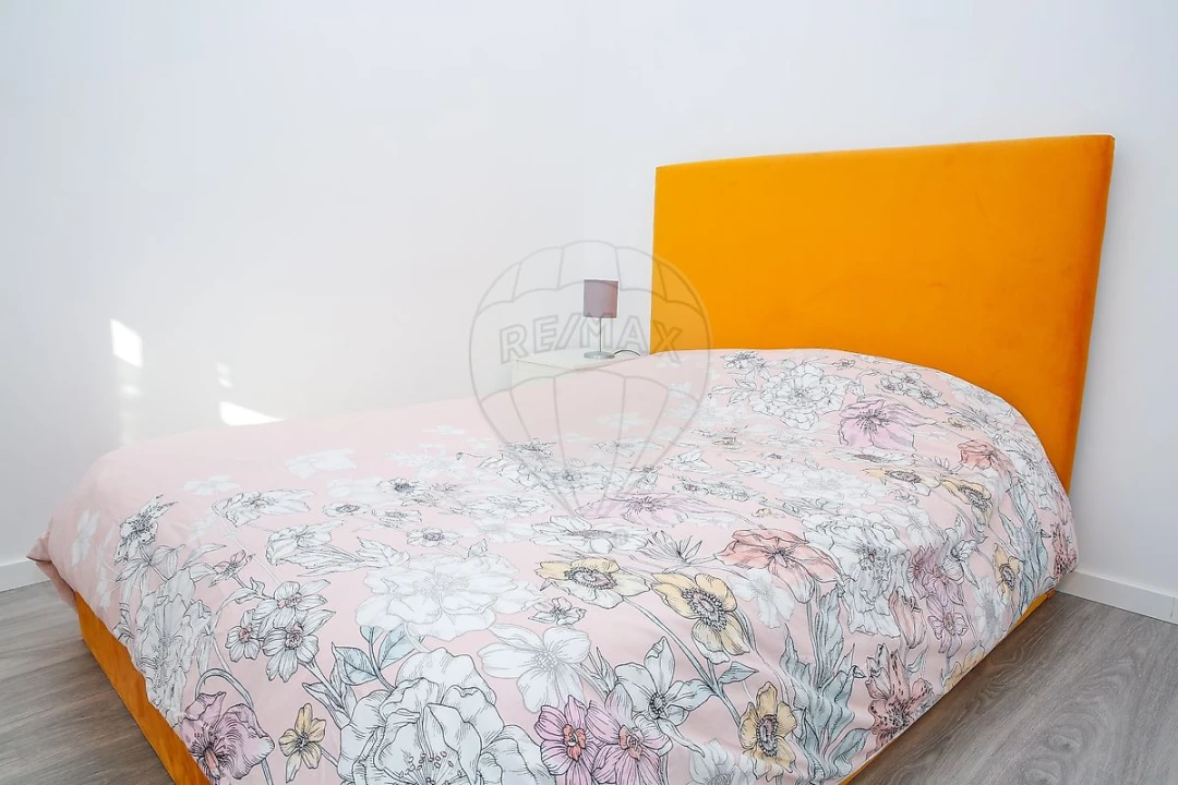 Moradia T2 para Venda em Olhalvo Foto 17