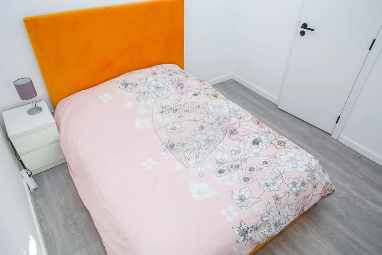 Moradia T2 para Venda em Olhalvo Foto 16