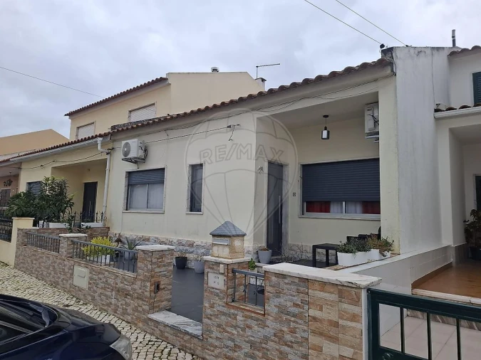 Moradia T3 para Venda em Samora Correia Foto 4