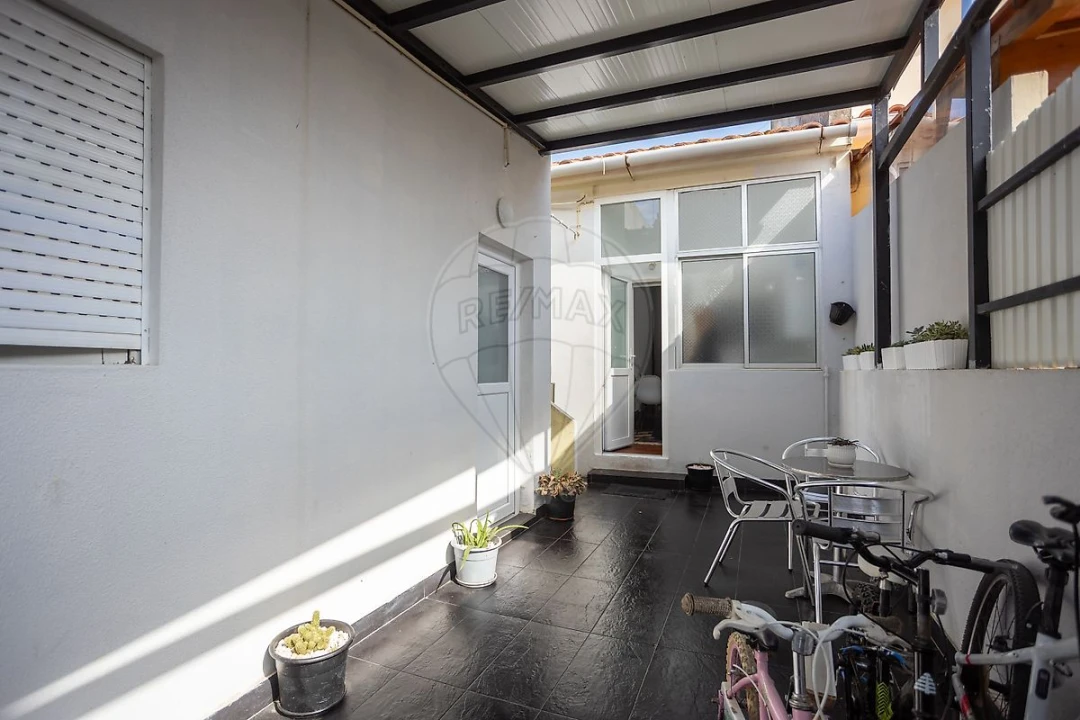 Moradia T3 para Venda em Samora Correia Foto 32