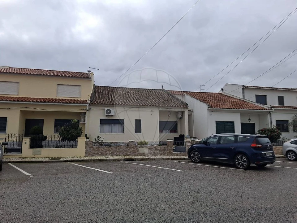 Moradia T3 para Venda em Samora Correia Foto 3
