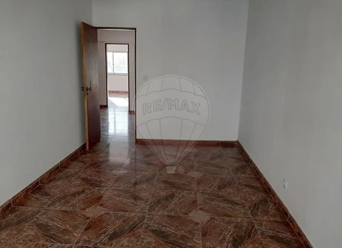 Apartamento T2 para Venda em Cacém e São Marcos Foto 14