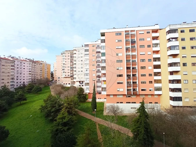 Apartamento T2 para Venda em Cacém e São Marcos Foto 4