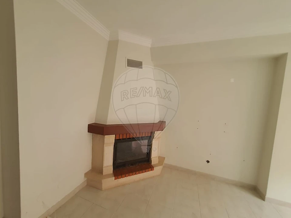 Apartamento T2 para Venda em Cacém e São Marcos Foto 9