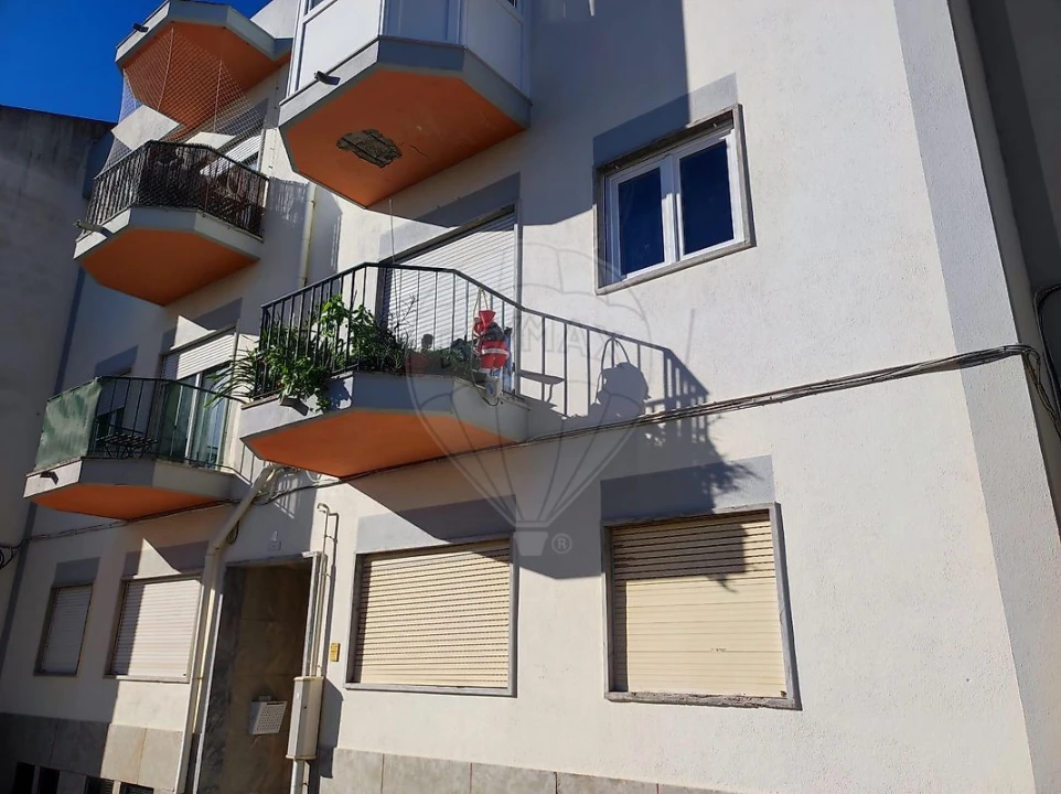 Apartamento T2 para Venda em Barcarena Foto 5