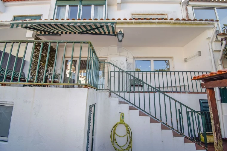 Moradia T4 para Venda em Almargem do Bispo, Pêro Pinheiro e Montelavar Foto 39