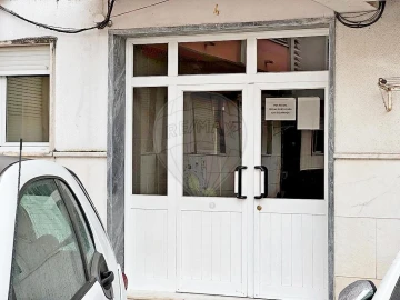 Apartamento T1 para Venda em Queluz e Belas