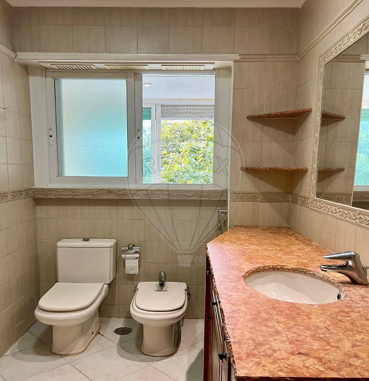 Apartamento T4 para Venda em Alvalade Foto 6