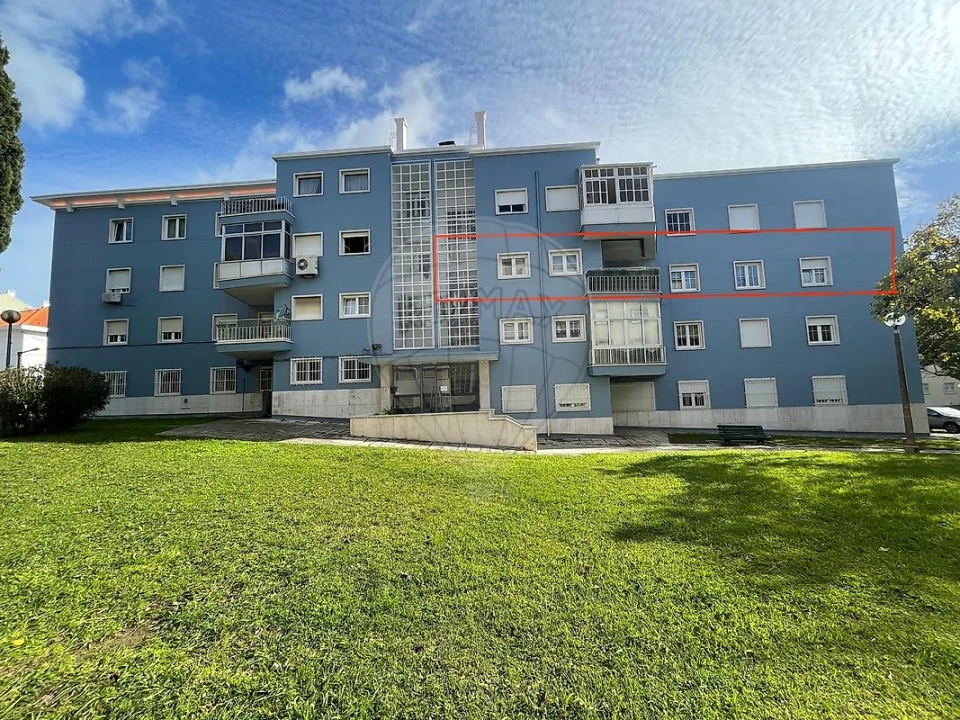 Apartamento T4 para Venda em Alvalade Foto 18