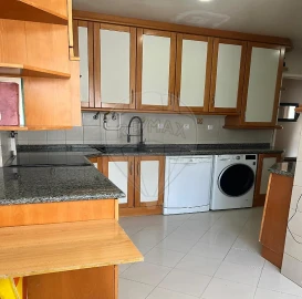 Apartamento T4 para Venda em Alvalade