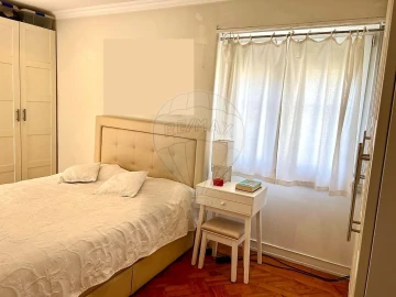 Apartamento T4 para Venda em Alvalade