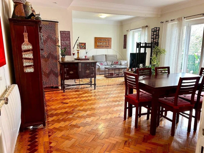 Apartamento T4 para Venda em Alvalade Foto 15
