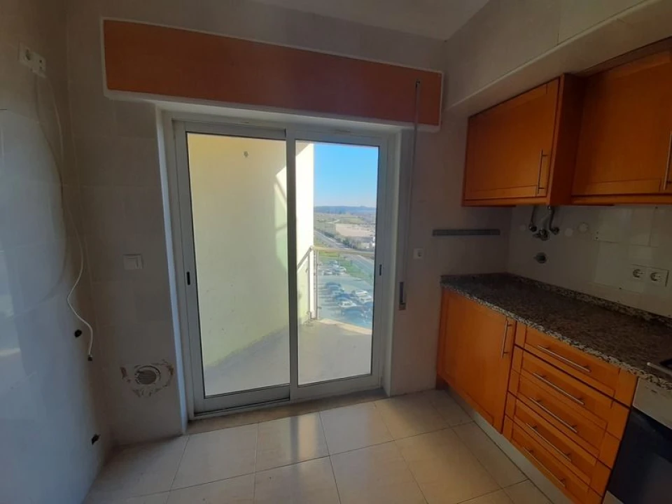 Apartamento T2 para Venda em Azambuja Foto 4