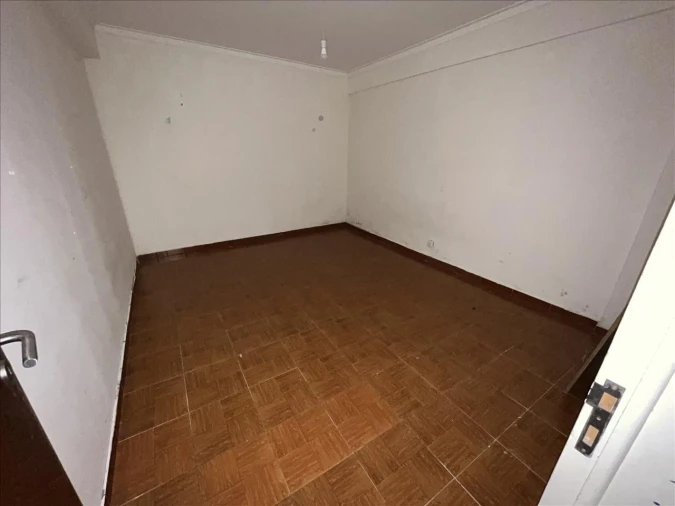 Apartamento T2 para Venda em Agualva e Mira-Sintra Foto 4