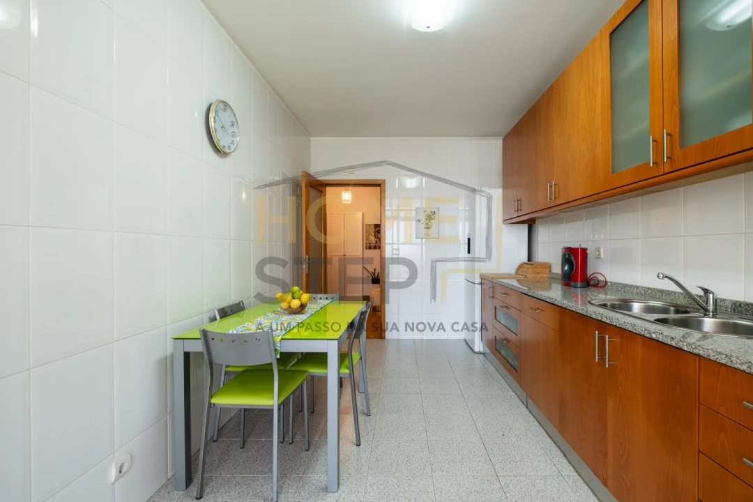 Apartamento T2 para Venda em Anta e Guetim Foto 6