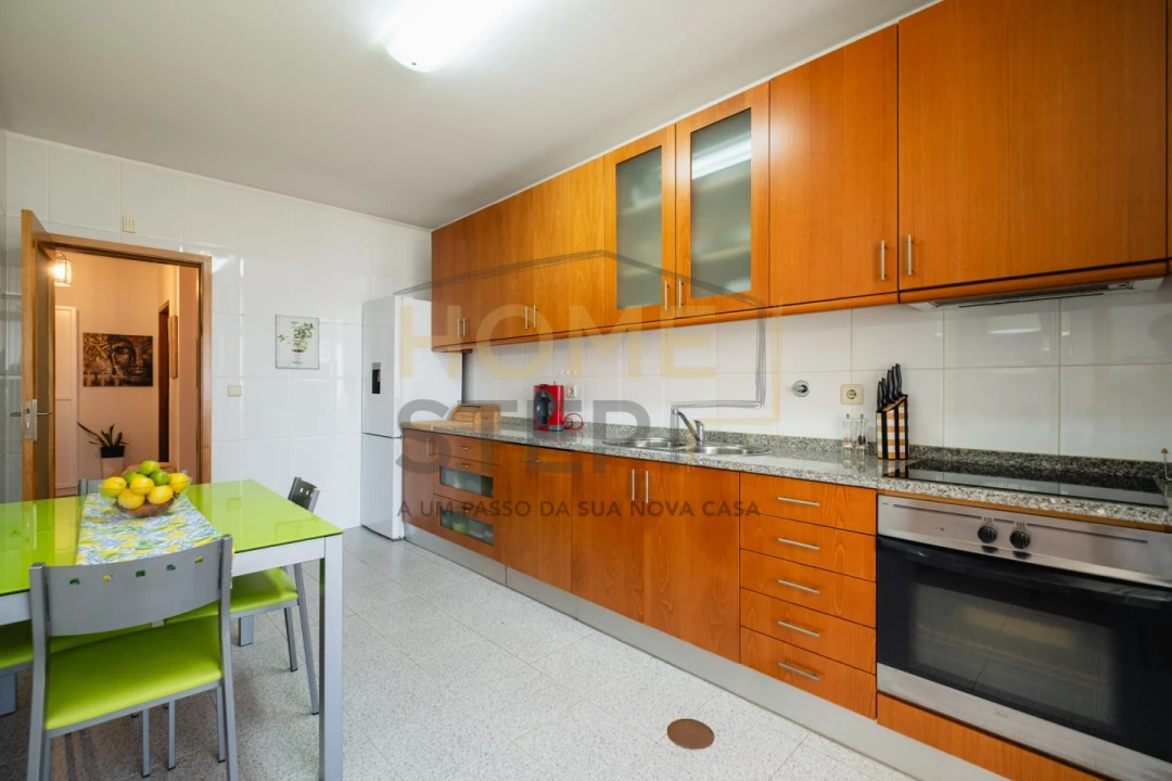 Apartamento T2 para Venda em Anta e Guetim Foto 8