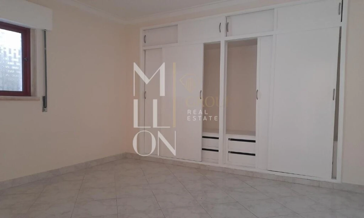 Apartamento T1 para Venda em Santa Maria e São Miguel, São Martinho, São Pedro Penaferrim Foto 7