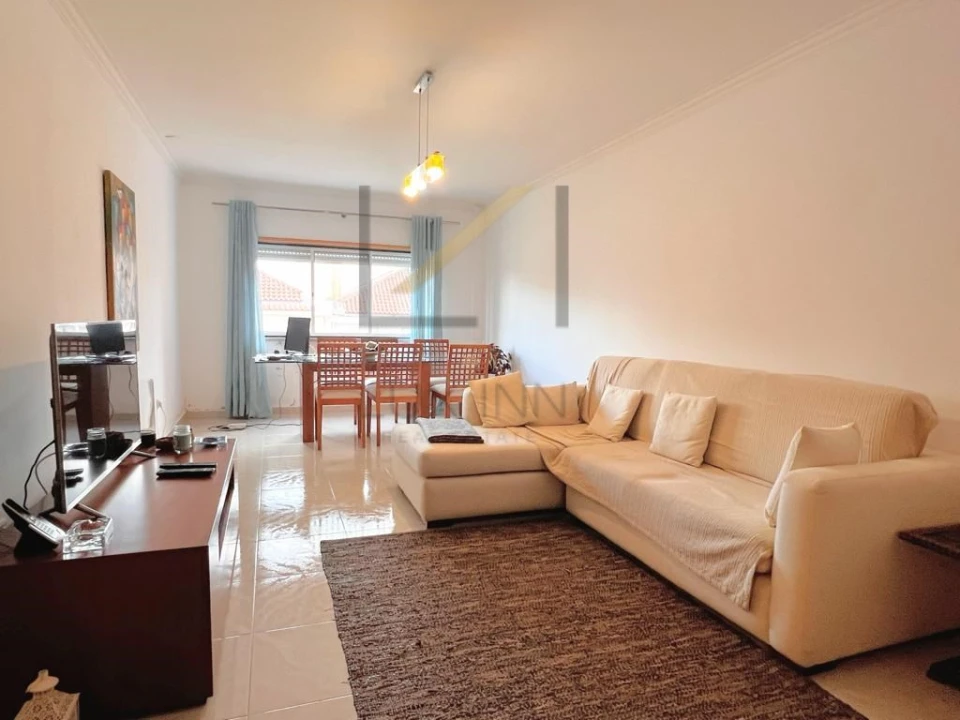 Apartamento T2 para Venda em Massamá e Monte Abraão Foto 1