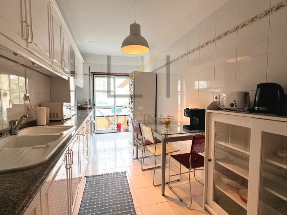 Apartamento T2 para Venda em Massamá e Monte Abraão Foto 7