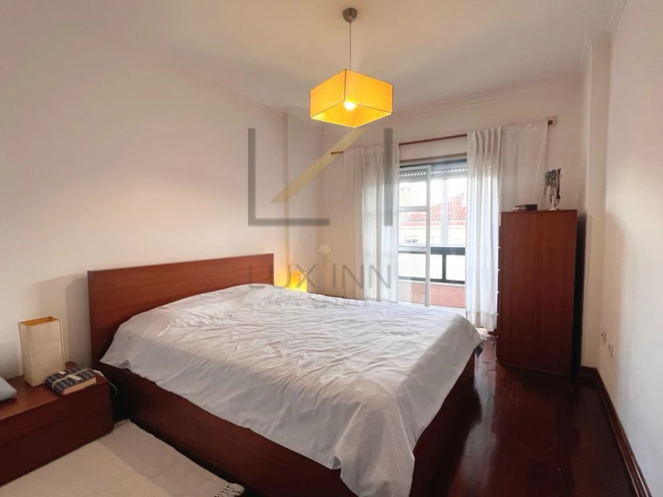 Apartamento T2 para Venda em Massamá e Monte Abraão Foto 10