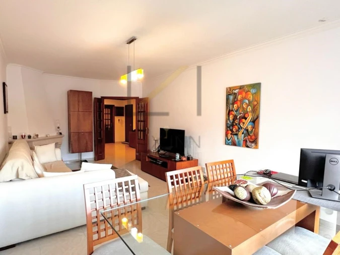 Apartamento T2 para Venda em Massamá e Monte Abraão Foto 2