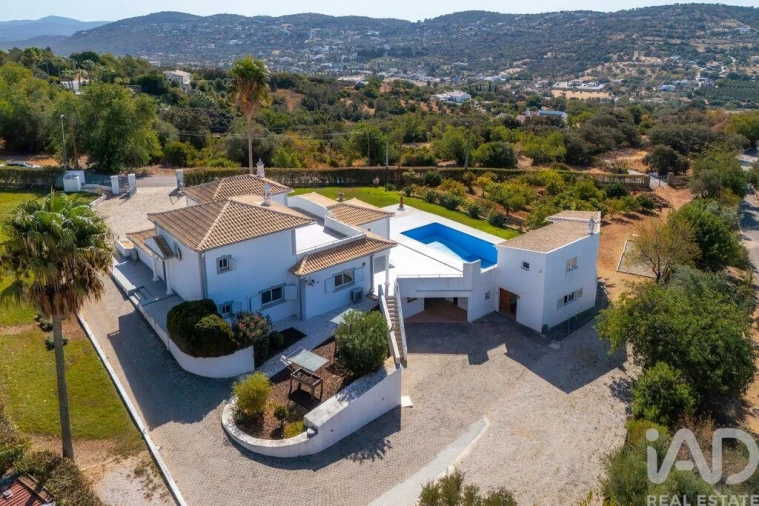 Moradia T4 para Venda em São Brás de Alportel Foto 35