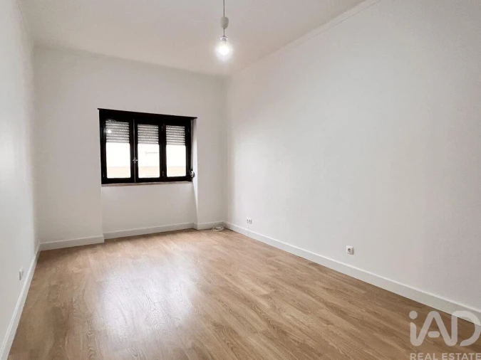 Apartamento T2 para Arrendamento em Santa Maria, São Pedro e Matacães Foto 12