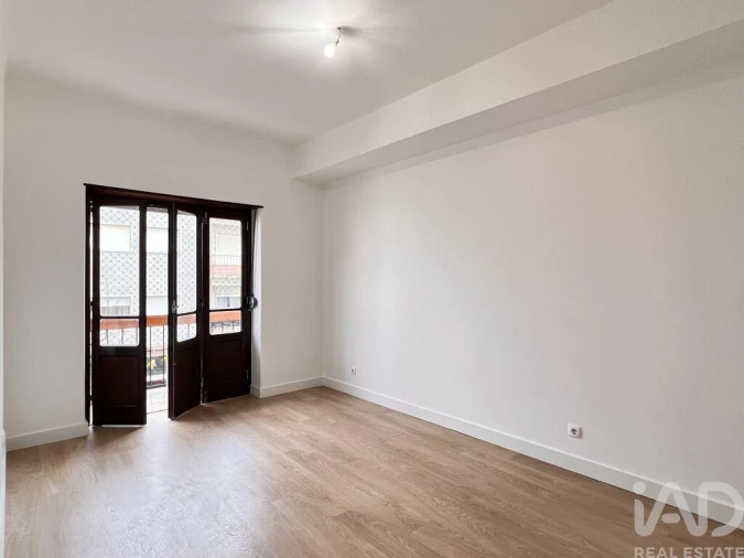 Apartamento T2 para Arrendamento em Santa Maria, São Pedro e Matacães Foto 19