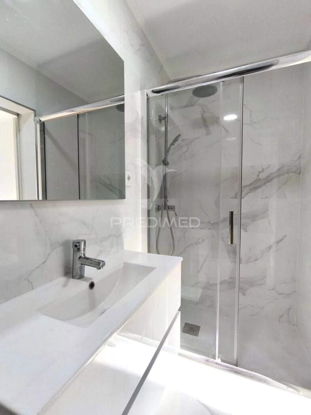 Apartamento T3 para Venda em Alfragide Foto 14