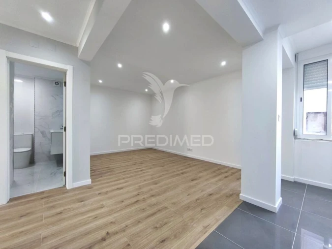 Apartamento T3 para Venda em Alfragide Foto 5