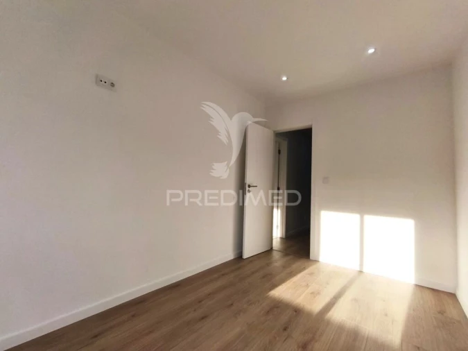 Apartamento T3 para Venda em Alfragide Foto 20