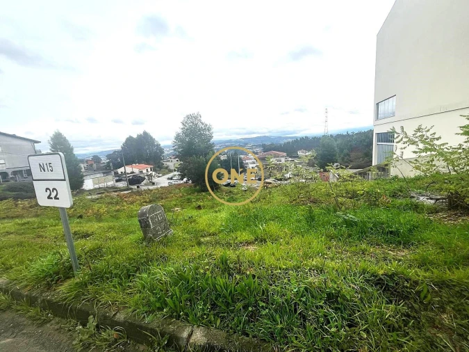 Terreno para Venda em Paredes Foto 4