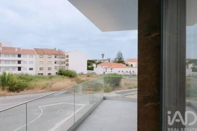 Apartamento T3 para Venda em Atouguia da Baleia