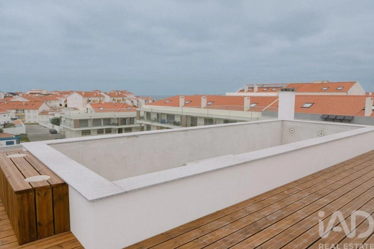 Apartamento T3 para Venda em Atouguia da Baleia Foto 8
