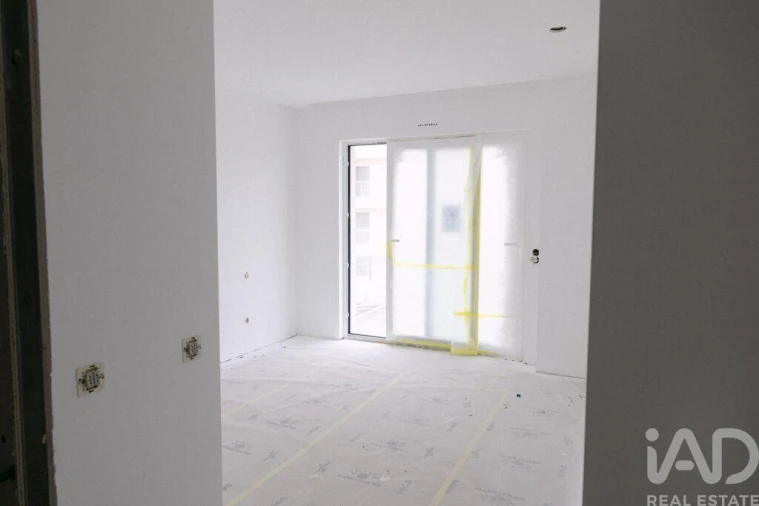 Apartamento T3 para Venda em Atouguia da Baleia Foto 11