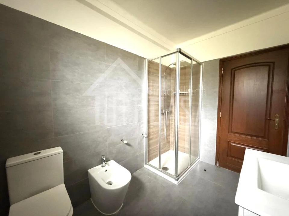 Moradia T4 para Venda em Ramalhal Foto 21