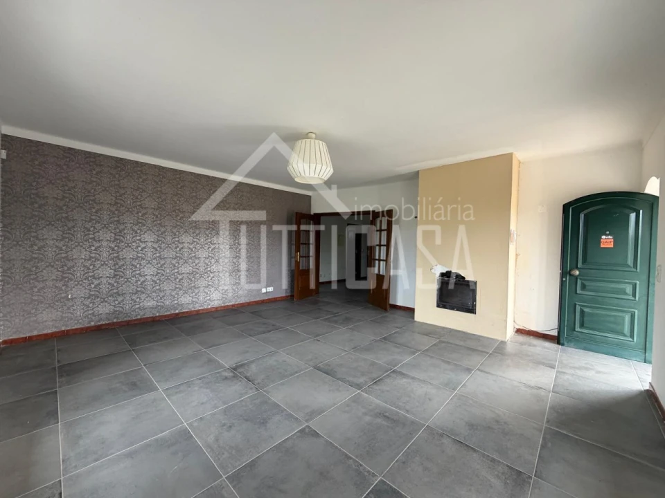 Moradia T4 para Venda em Ramalhal Foto 3