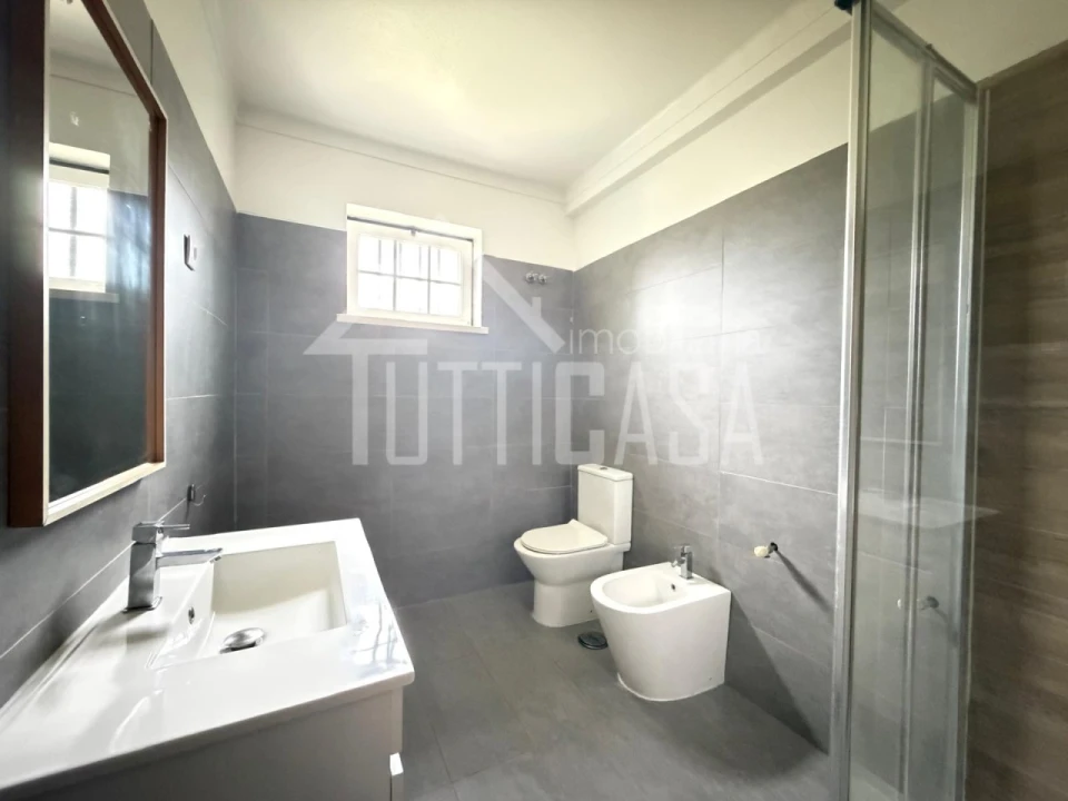 Moradia T4 para Venda em Ramalhal Foto 22