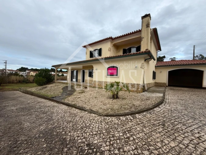 Moradia T4 para Venda em Ramalhal Foto 5