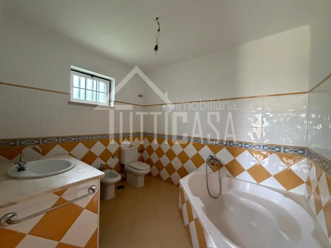 Moradia T4 para Venda em Ramalhal Foto 28