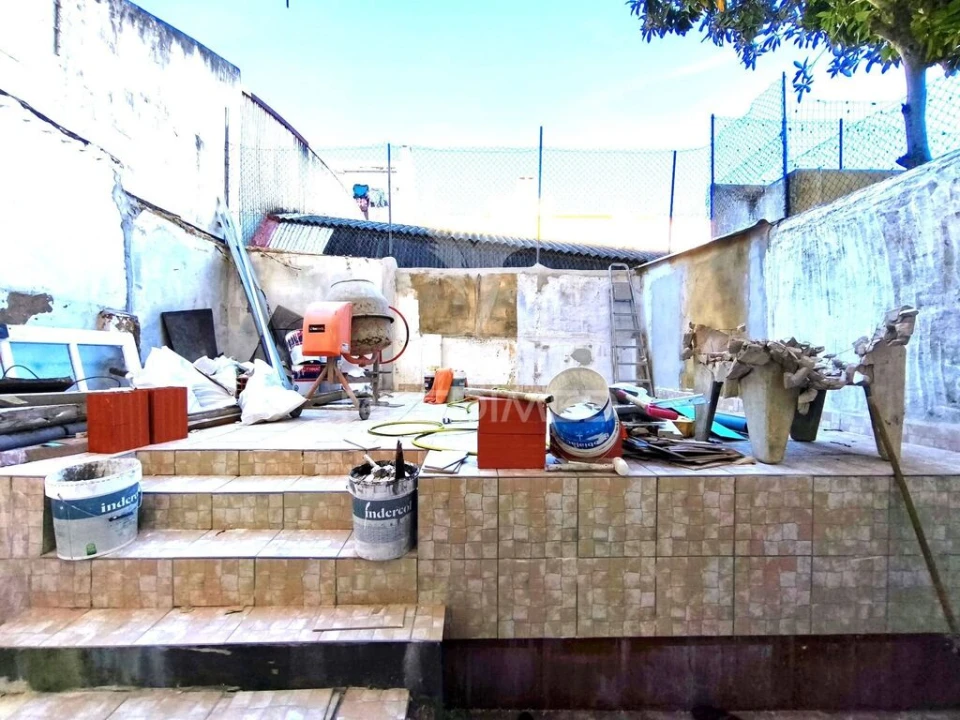 Apartamento T2 para Venda em Venteira Foto 16