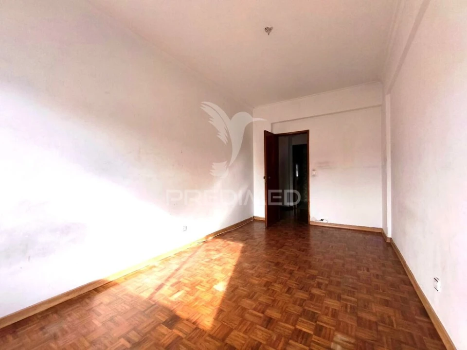 Apartamento T3 para Venda em Mina de Água Foto 9