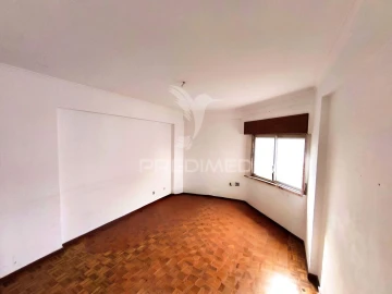 Apartamento T3 para Venda em Mina de Água